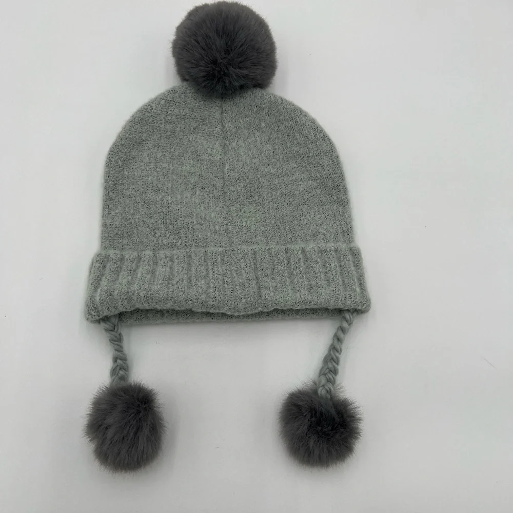Top Paw Gray Soft L/XL Dog Pom Pom Balls Beanie Pet Cap Hat Tassels Winter NWOT